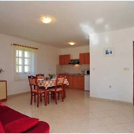 Apartment Family Friendly With A Swimming Pool - Lozice, - 18538 Vir
