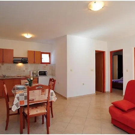 Family Friendly With A Swimming Pool - Lozice, - 18538 Apartment Vir