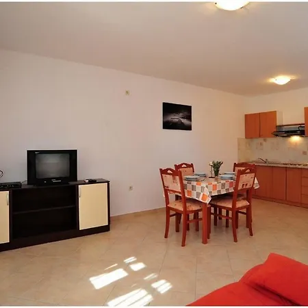 Family Friendly With A Swimming Pool - Lozice, - 18538 Vir